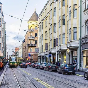 picturesque-area-in-helsinki-center-apartment.tophotelshelsinki.com/